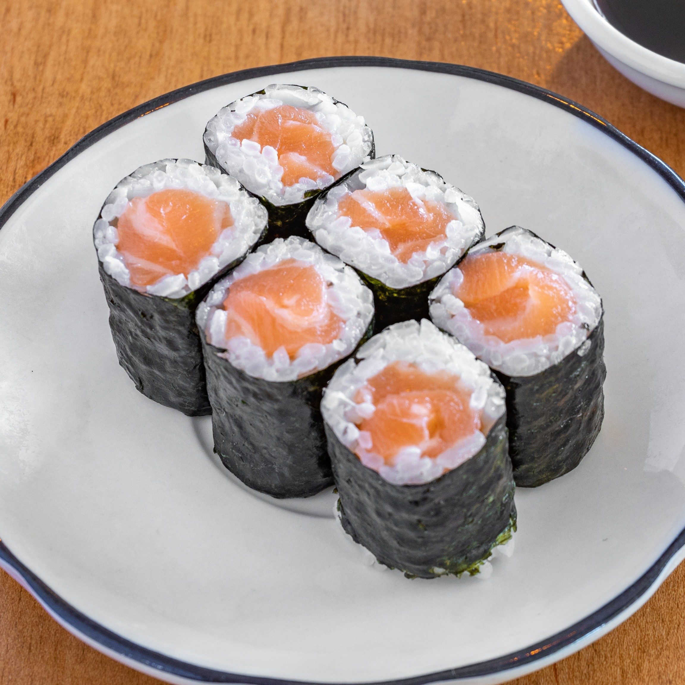 Salmon (6 Pcs).