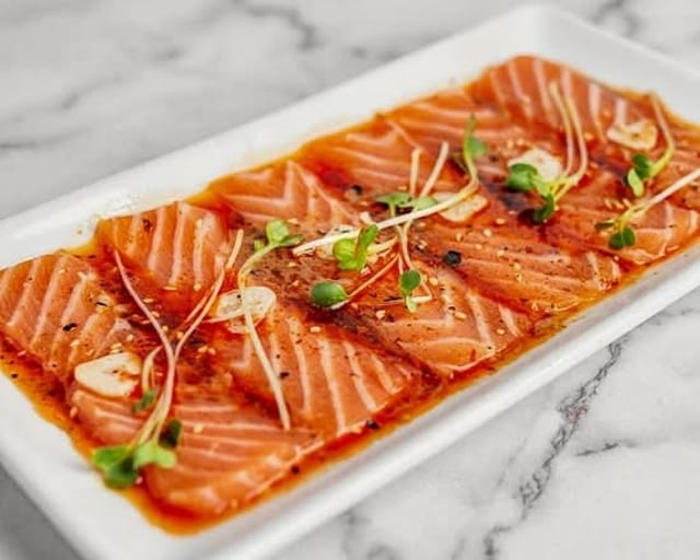 Salmon Sashimi.